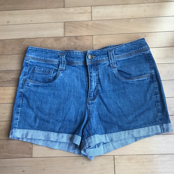 Cuffed Jean Shorts - Picture 1 of 3